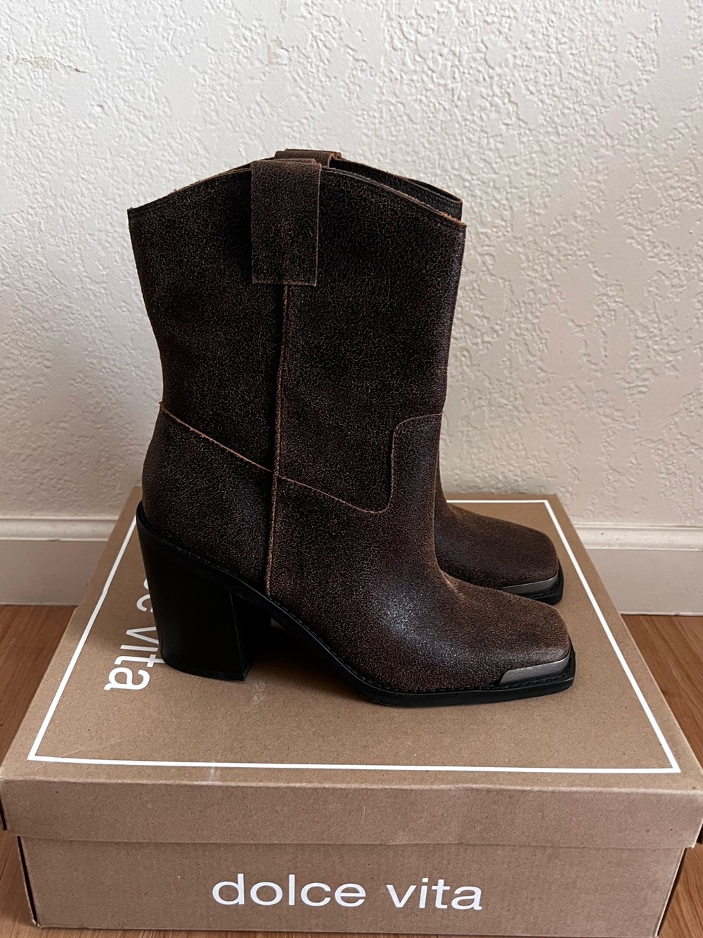 Dolce Vita Dark Brown Suede Western Block Heel Ankle Boots (used once)